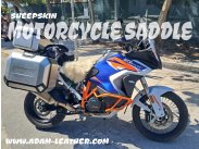 Skóra owcza - idealna na siodło motocyklowe.
